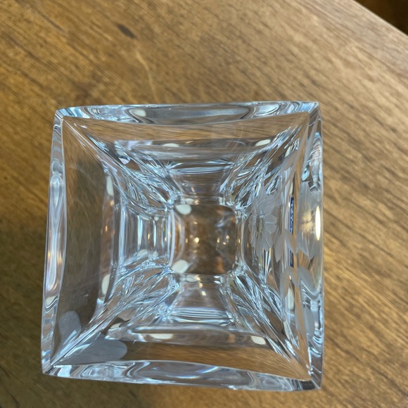 Cristal de Sevres vase. Pristine condition.4 1.2”heavy with etched flower FRANCE - Picture 2 of 4